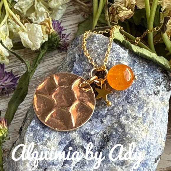 Alquimia Jewelry - Moon sun orange jade charms gold necklace